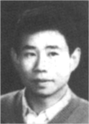 李龙云 