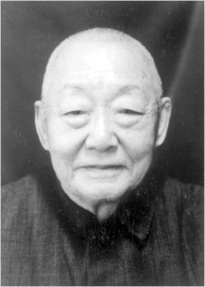 李尔重 