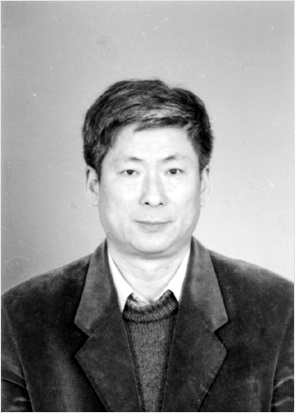 杨镰 