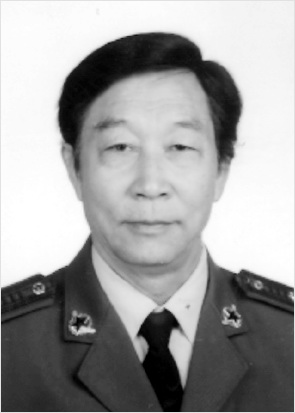 杨大镇 