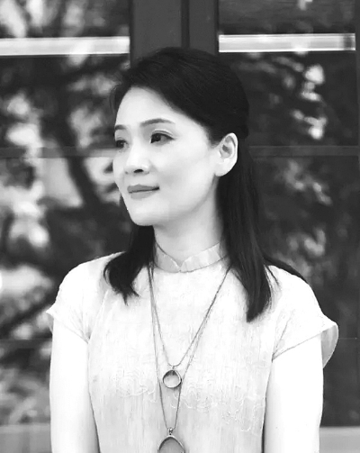 真实,朴实,丰富,感人——华雯在《挑山女人》中的表演艺术