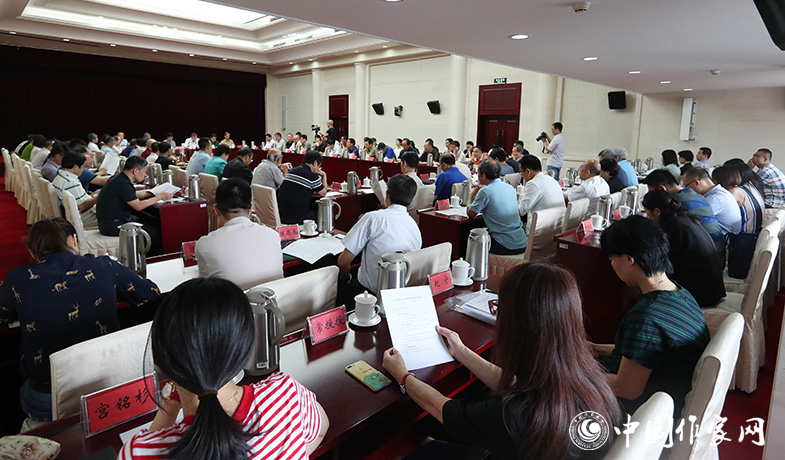 7月28日，第七届鲁迅文学奖各评奖委员会第一次全体会在京召开
