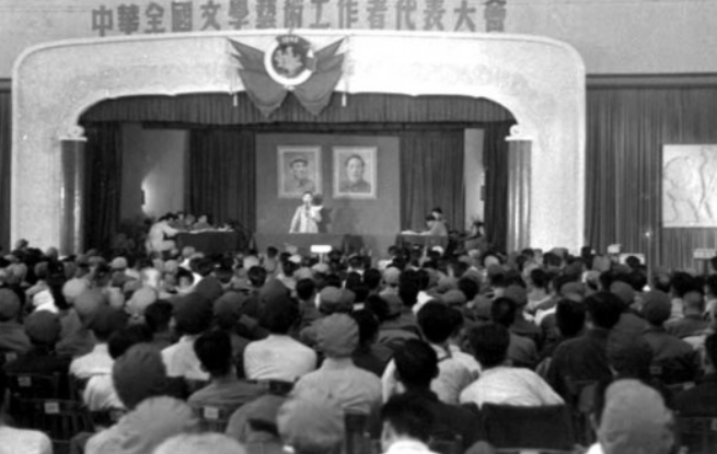 中国作家协会的七十年
