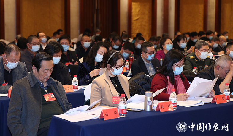 12月12日，中国作家协会第九届全国委员会第六次全体会议在京举行