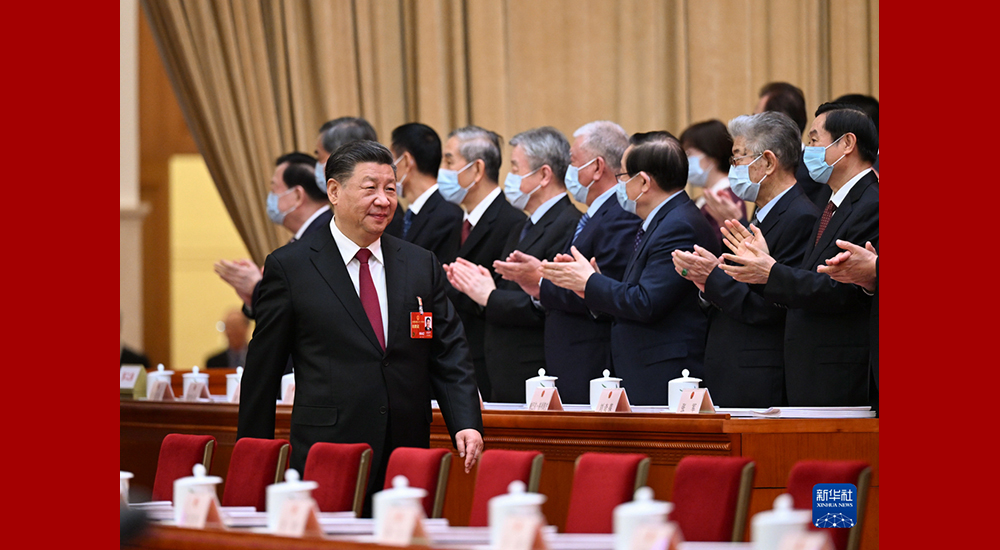 3月5日，第十四届全国人民代表大会第一次会议在北京人民大会堂开幕。习近平步入会场。