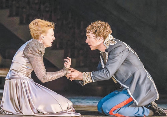 英国国家剧院2015年版《哈姆雷特》剧照