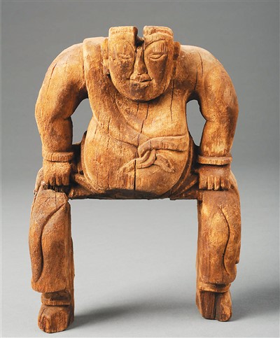 元代木雕力士像