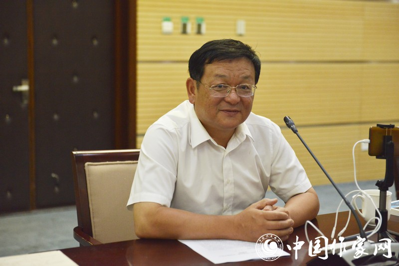 作者杨义堂