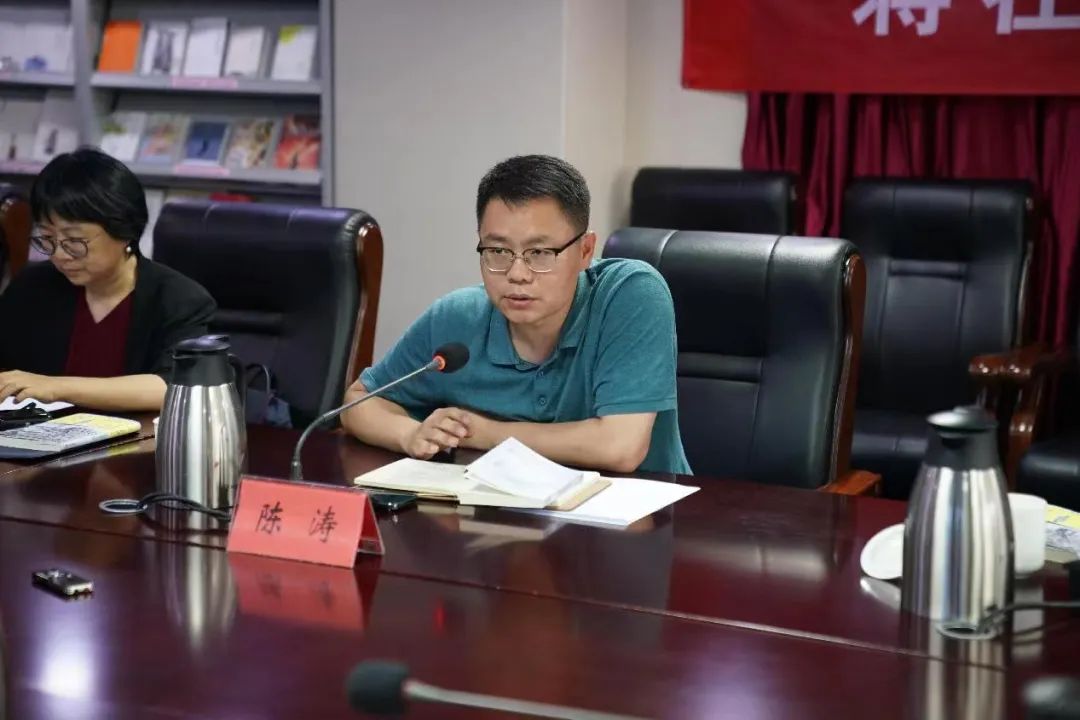 《人民文学》杂志副主编陈涛发言