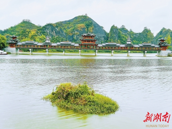 溆浦思蒙风雨桥。