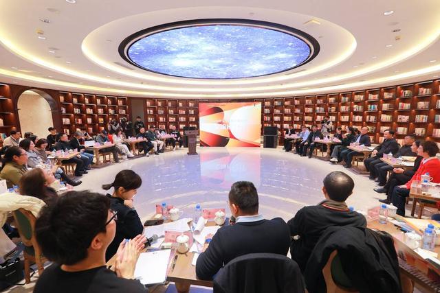 座谈会现场   图据四川电影电视学院