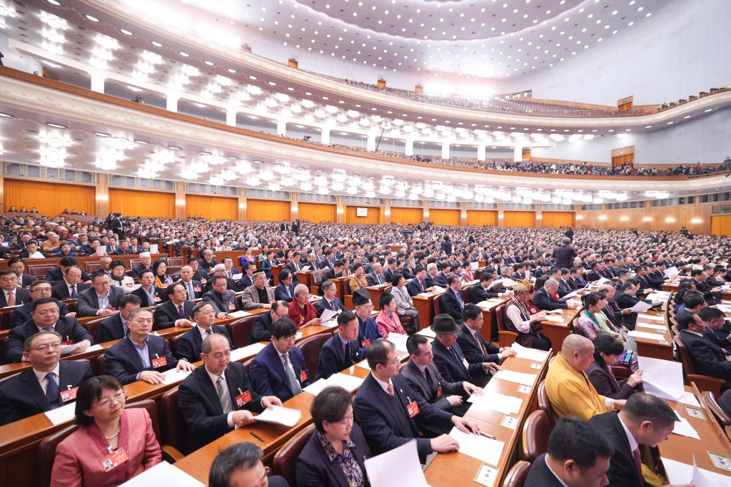 3月10日，中国人民政治协商会议第十四届全国委员会第二次会议在北京人民大会堂举行闭幕会。新华社记者 邢广利 摄