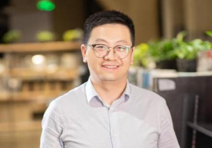 李越