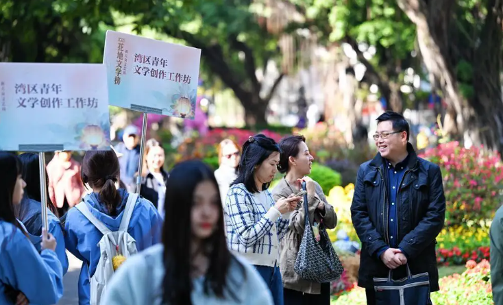 工作坊一行人在沙面采风