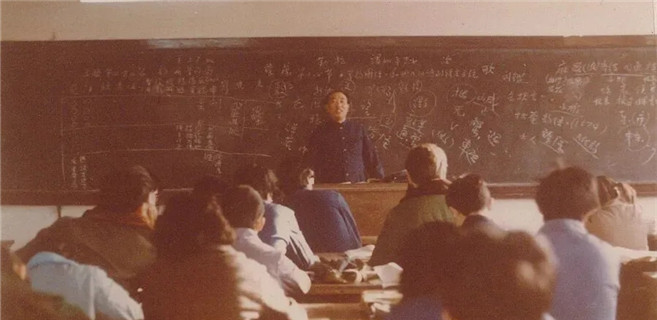 唐作藩：为后学点灯，为绝学开路，为学界树范
