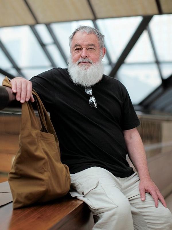 美国诗人比尔波特带着威士忌向中国的诗歌传统致敬