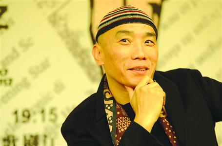 方旭把老舍《二马》搬上话剧舞台