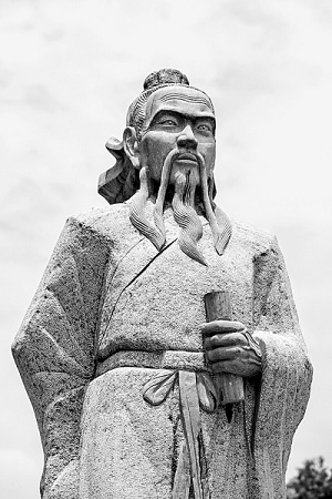 庄子雕像 资料图片