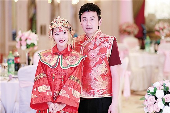 雷佳音,邓家佳扮演一对欢喜冤家