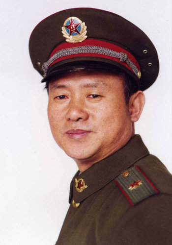 "战士诗人"胡世宗的文学长征