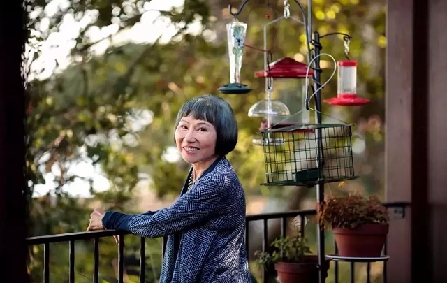 谭恩美《往昔之始》:不幸的童年需一生治愈