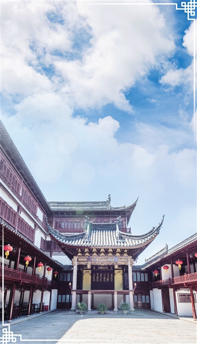 图为上海豫园内的古戏台和看廊。 　　夏 淼摄（影像中国）