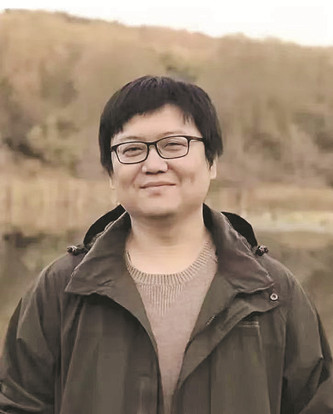 丛治辰，北京大学中文系副教授。