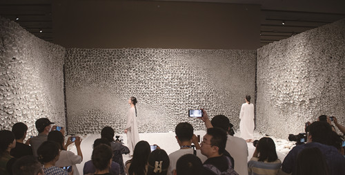 生命之盒（陶艺空间装置，2023年中国工艺美术馆） 朱乐耕 作