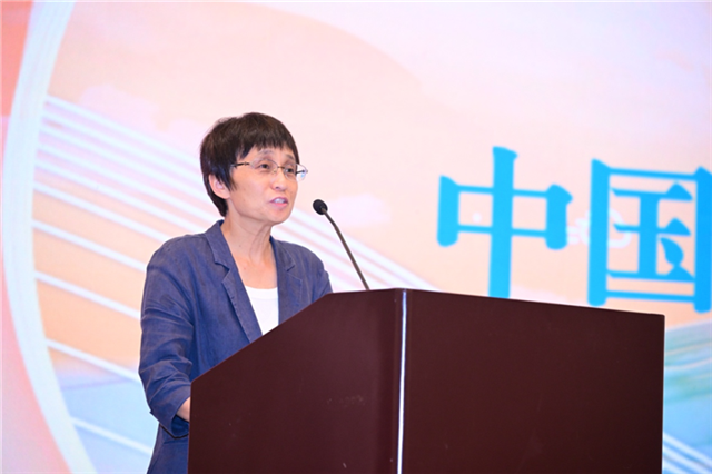 宋向伟宣读中国作协关于成立新时代文学研究中心（厦门大学）的批复