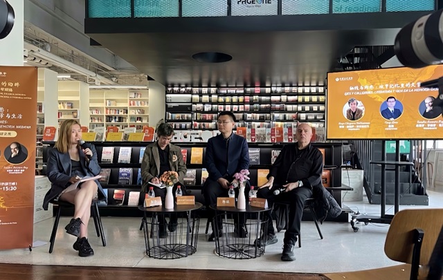 每个作家都是文学之镜的一块碎片