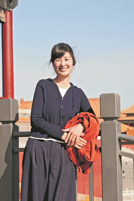 李文丽  1968年生于甘肃平凉，曾是北漂家政工，已出版非虚构纪实文学《我在北京做家政》。