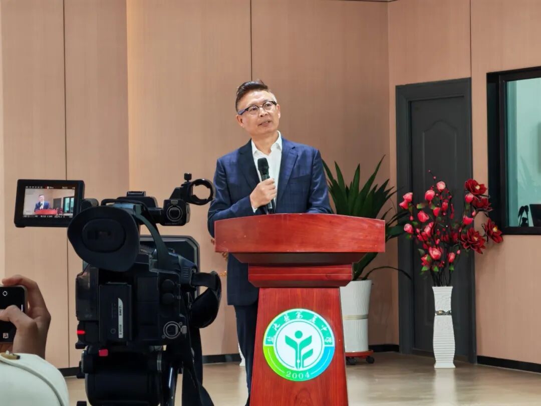 中国作协副主席、著名作家麦家