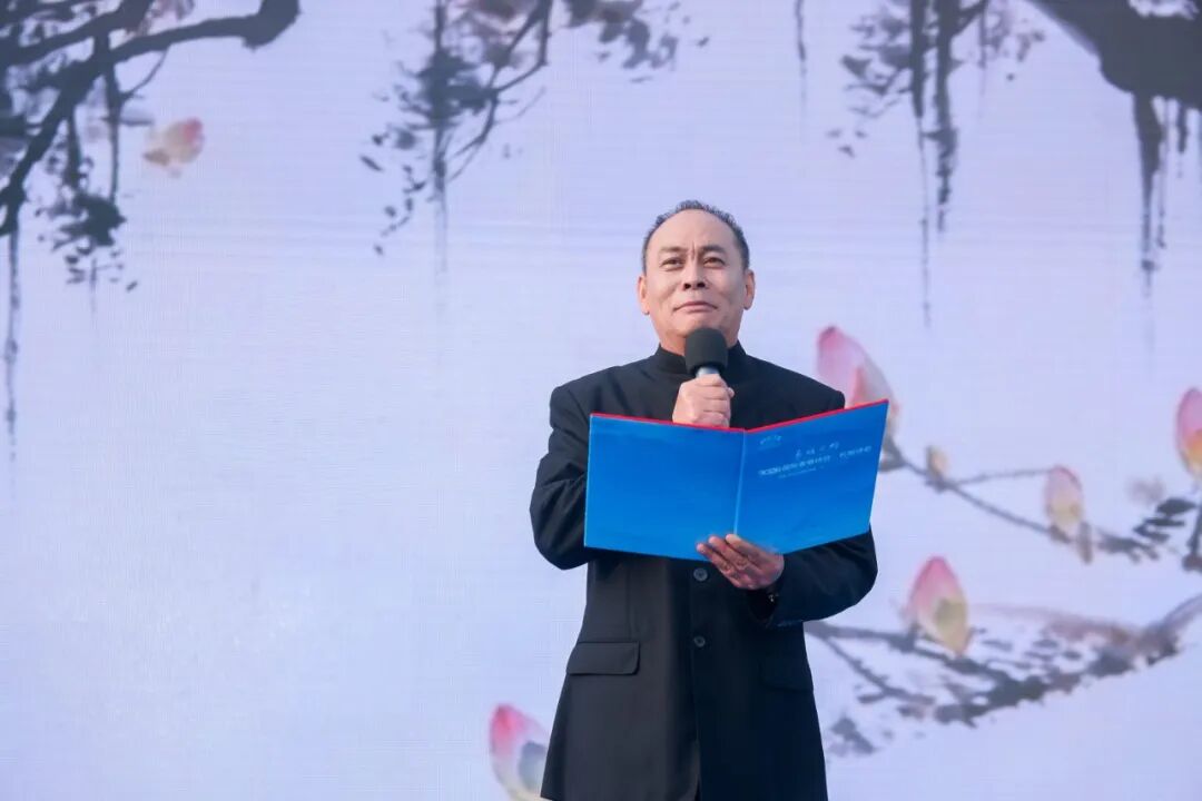 表演艺术家张光北演绎舒婷经典诗作《祖国啊,我亲爱的祖国》