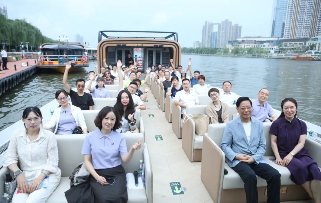 “行吟大运河”活动:在文学的长河上扬帆远航