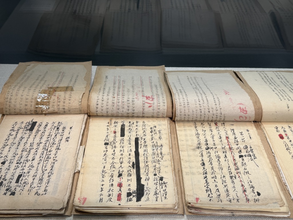 文学双周记丨智利女作家阿连德以笔名投稿，获100万欧元西班牙行星奖